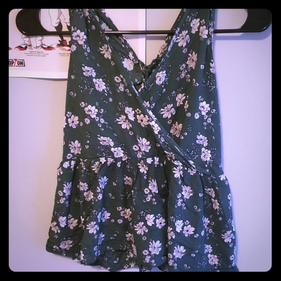 Hunter green floral tank top - Picture 1 of 4